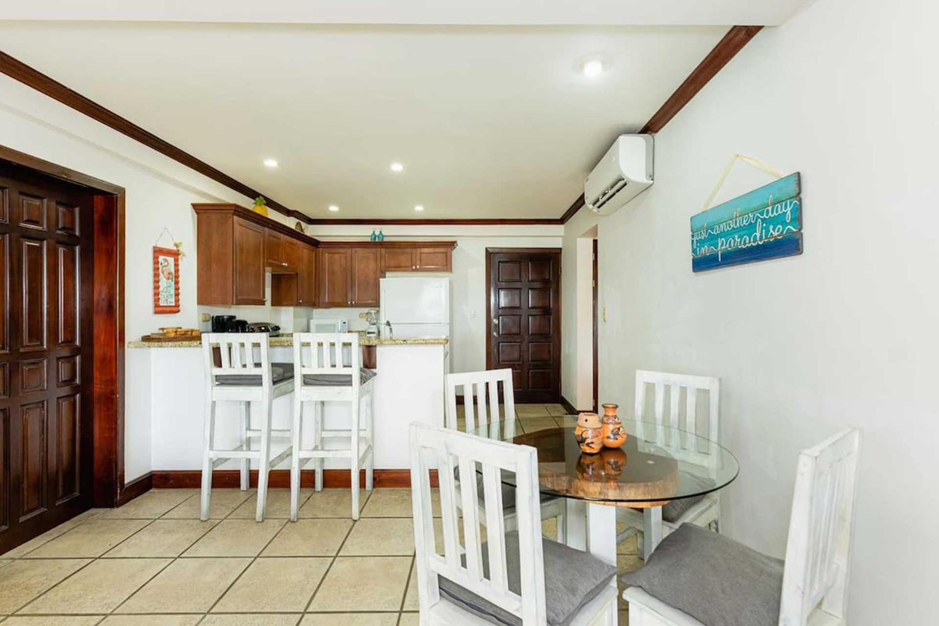 Villa Newly Remodeled Unit In Flamingo With Sweeping Ocean Views From Big Terrace Playa Flamingo Exterior foto